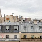 Luxurious Flat In The Center